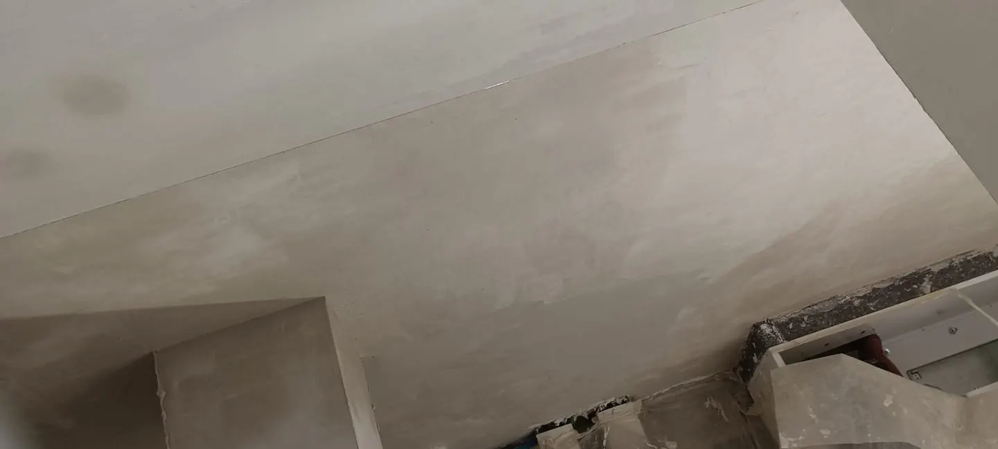 Rasatura di un soffitto